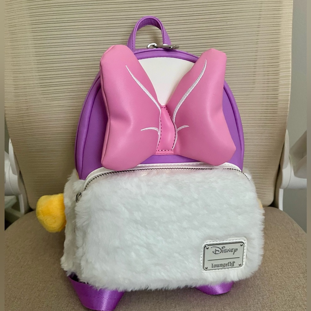 Loungefly Daisy Duck